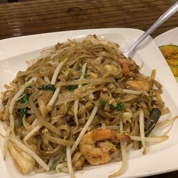 Nyonya - 9. Nyonya Seafood Rice Noodles - Malaysian Near Me - New York, New York
