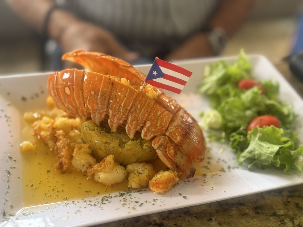 EL Caney Restaurant & Bar