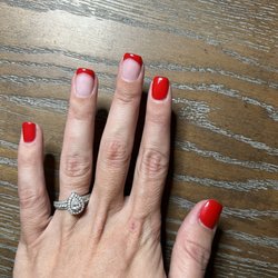 Design Nails & Spa - Gel manicure