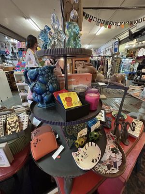 Fremont Vintage Mall by null