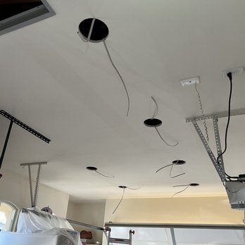 Power-Up Electric - Garage recessed lighting installation - Electricians Near Me Power-Up Electric - Garage recessed lighting installation - Electricians Near Me