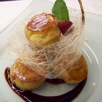 LA PETITE AUBERGE LA PETITE AUBERGE by null