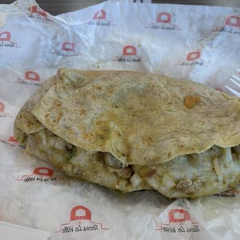Tacos La Villa - Chile verde Burrito with everything! - Tacos Near Me - Tehachapi, California Tacos La Villa - Chile verde Burrito with everything! - Tacos Near Me - Tehachapi, California