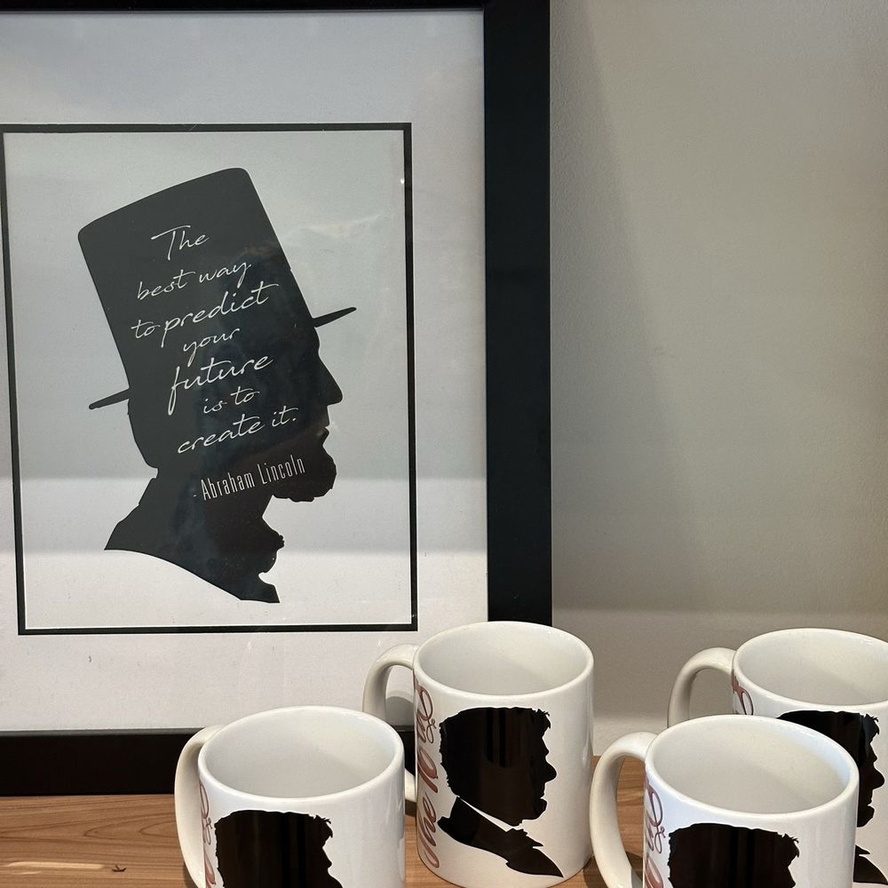 16th - You will see silhouettes of Abraham Lincoln, the 16th president of the United States, thus the name of the restaurant. - Desserts Near Me - Hodgenville, Kentucky 16th - You will see silhouettes of Abraham Lincoln, the 16th president of the United States, thus the name of the restaurant. - Desserts Near Me - Hodgenville, Kentucky
