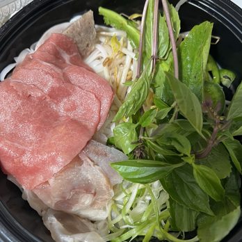 Pho Bar Vietnamese Kitchen - Pho to go. Not enough meat imo. - Cocktail Bars Near Me - Orlando, Florida Pho Bar Vietnamese Kitchen - Pho to go. Not enough meat imo. - Cocktail Bars Near Me - Orlando, Florida