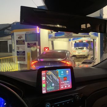 Burbank Express Car Wash - Drive through entrance - Car Wash Near Me - Burbank, California Burbank Express Car Wash - Drive through entrance - Car Wash Near Me - Burbank, California