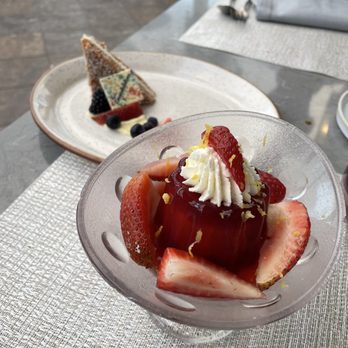 Ember & Rye - Jello dessert and carrot cake - Seafood Near Me - Carlsbad, California