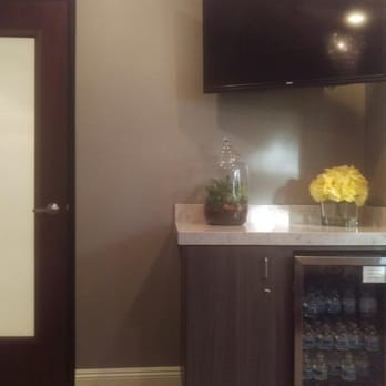 Joshua M. Ignatowicz, DMD & Associates - Waiting Room Area. TV and Free Water (bottles) - General Dentistry Near Me - Henderson, Nevada