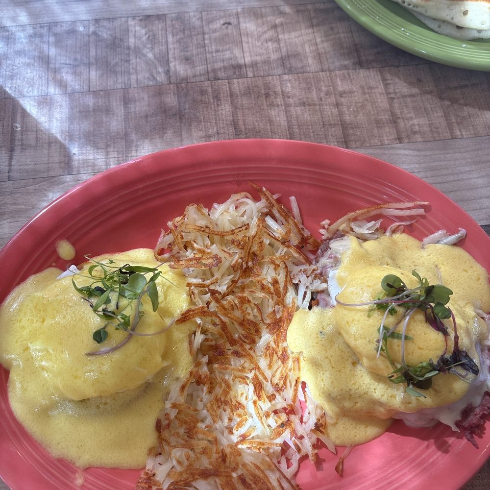 Stella's Fresh Brunch - Benedict - Breakfast & Brunch Near Me - Pearland, Texas