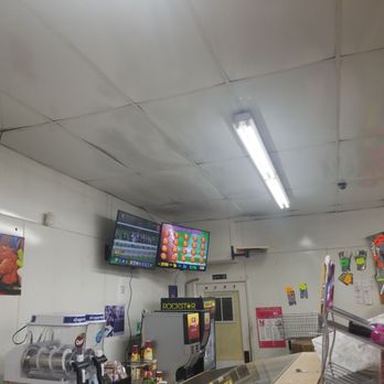 Paul's Market - the inside of a store - Convenience Stores Near Me - Nottingham, Maryland Paul's Market - the inside of a store - Convenience Stores Near Me - Nottingham, Maryland