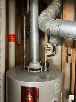 Clover Services - Plumbing, HVAC & Air Purification Logo