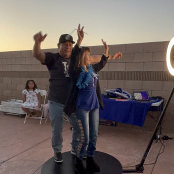BR Booth Rentals - Adults enjoying our 360 photo booth at a baby shower. - Photo Booth Rentals Near Me BR Booth Rentals - Adults enjoying our 360 photo booth at a baby shower. - Photo Booth Rentals Near Me