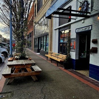 The Governor's Cup Coffee Roasters - Storefront outside seating - Coffee Roasteries Near Me - Salem, Oregon The Governor's Cup Coffee Roasters - Storefront outside seating - Coffee Roasteries Near Me - Salem, Oregon
