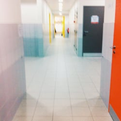 Complexe Sportif d'An Arvor - Accès aux vestiaires.