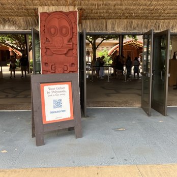 Hukilau Marketplace - Shopping Centers Near Me - Laie, Hawaii