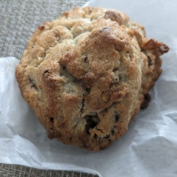 Levain Bakery - Georgetown, D.C - Chocolate Chip Walnut Cookie - Bakeries Near Me - Washington, DC, District of Columbia Levain Bakery - Georgetown, D.C - Chocolate Chip Walnut Cookie - Bakeries Near Me - Washington, DC, District of Columbia