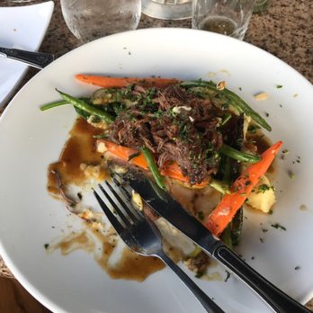 Harvest - Braised Short Rib. Delicious and tangy ah jus with fresh seasonal vegetables. - New American Near Me - Oro Valley, Arizona Harvest - Braised Short Rib. Delicious and tangy ah jus with fresh seasonal vegetables. - New American Near Me - Oro Valley, Arizona