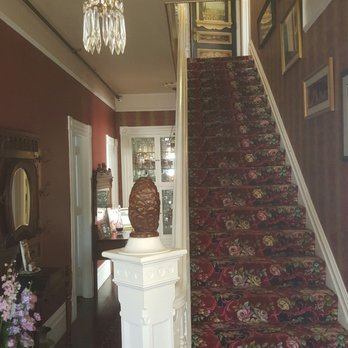 Gingerbread Mansion - Hotels Near Me - Ferndale, California Gingerbread Mansion - Hotels Near Me - Ferndale, California