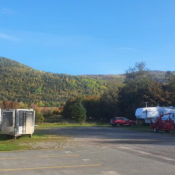 Motel l'Abri - Hotels Near Me - Carleton, Quebec