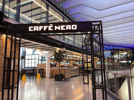 Caffe Nero by null
