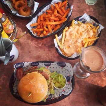 The Diner - Californian burger, lots of fries... - American Near Me - London, XGL The Diner - Californian burger, lots of fries... - American Near Me - London, XGL