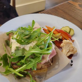 ALTA Bakery & Cafe - Croque monsieur - Cafes Near Me - Monterey, California