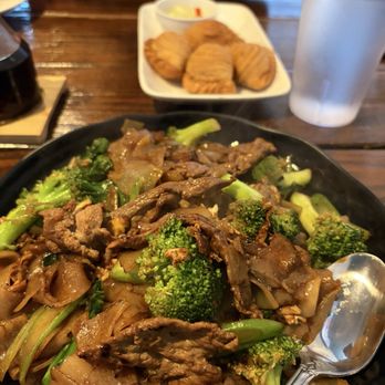 PCH Noodles - Pad See Ew - Thai Near Me - Lomita, California PCH Noodles - Pad See Ew - Thai Near Me - Lomita, California