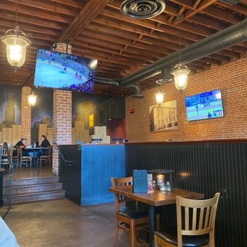 Chicago Fire - The dining - Pizza Near Me - Sacramento, California