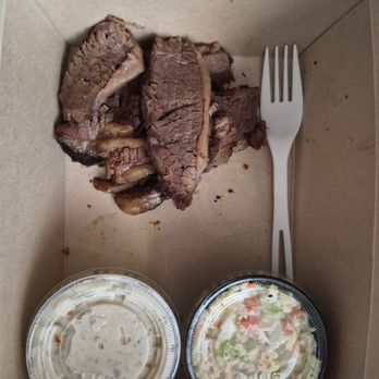 Buster's Southern BBQ - Not enough brisket for the price - Barbeque Near Me - Calistoga, California Buster's Southern BBQ - Not enough brisket for the price - Barbeque Near Me - Calistoga, California