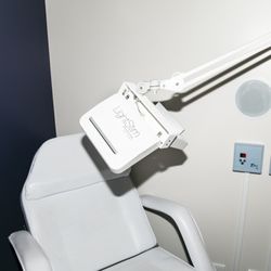 LIghtStim LED anti aging red light treatment