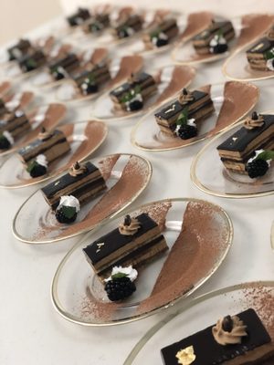 Catering CC by null