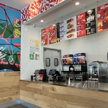 Dave's Hot Chicken - Front counter - Chicken Shop Near Me - Monrovia, California