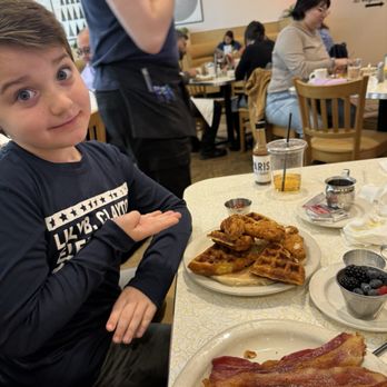 Paris Coffee Shop - Chicken and Waffles - Coffee & Tea Near Me - Fort Worth, Texas Paris Coffee Shop - Chicken and Waffles - Coffee & Tea Near Me - Fort Worth, Texas