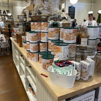 Stonewall Kitchen York Company Store - Kitchen & Bath Near Me - York, Maine Stonewall Kitchen York Company Store - Kitchen & Bath Near Me - York, Maine