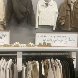 Hoity  Toity - Clothes and home decor