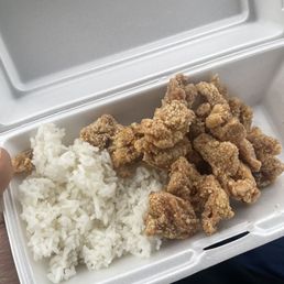 I don't know about anyone else, but In my opinion, I don't think this is the worst 6$. There is barely anything in it, and the rice is cold.