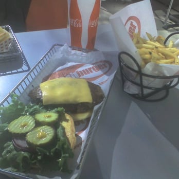 Smashburger - On the Patio - 8 Jan 2009 - Burgers Near Me - Houston, Texas Smashburger - On the Patio - 8 Jan 2009 - Burgers Near Me - Houston, Texas