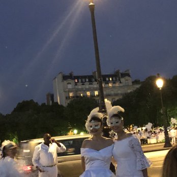 Le Diner en Blanc - Festivals Near Me