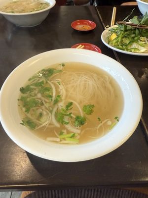 Pho Ga Thanh Thanh by null