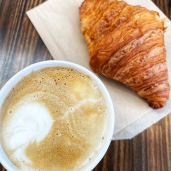 Side Pony - Cortado and Croissant - Coffee & Tea Near Me - Denver, Colorado