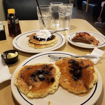 IHOP - 3 glasses of soda water - Breakfast & Brunch Near Me - Fairfax, Virginia