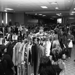 Round She Goes Fashion Market - Photo is courtesy of Two Birds Photography