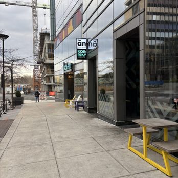 RollPlay Rosslyn - Vietnamese Near Me - Arlington, Virginia