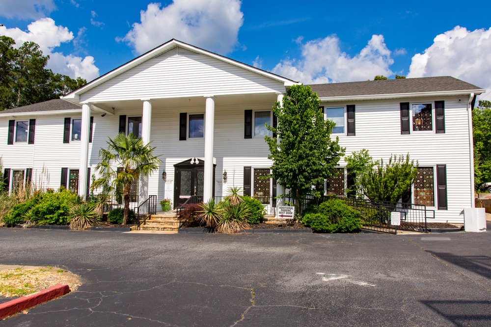 FABRIC & FRINGE WAREHOUSE Updated September 2024 17 Photos & 22