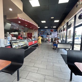 JJ Fish & Chicken - Environment - Chicken Shop Near Me - Houston, Texas
