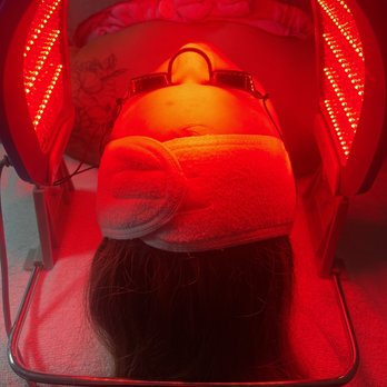 Dolce Wellness Spa - LED light mask - Massage Near Me - Costa Mesa, California