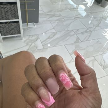 Glo Nail Lounge - My nail that was cut off because I was not satisfied by the OWNER 0/10 Reccomend - Nail Salons Near Me - Houston, Texas Glo Nail Lounge - My nail that was cut off because I was not satisfied by the OWNER 0/10 Reccomend - Nail Salons Near Me - Houston, Texas