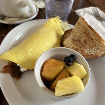 Toast - Ratatouille omelet - Breakfast & Brunch Near Me - New Orleans, Louisiana Toast - Ratatouille omelet - Breakfast & Brunch Near Me - New Orleans, Louisiana