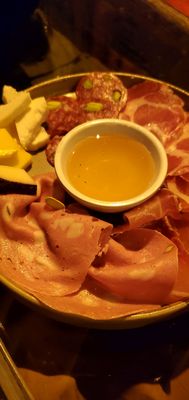 Mak Mixology by null