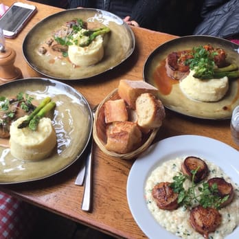 Le Temps des Cerises - all our entrees! - French Near Me - Paris, 75
